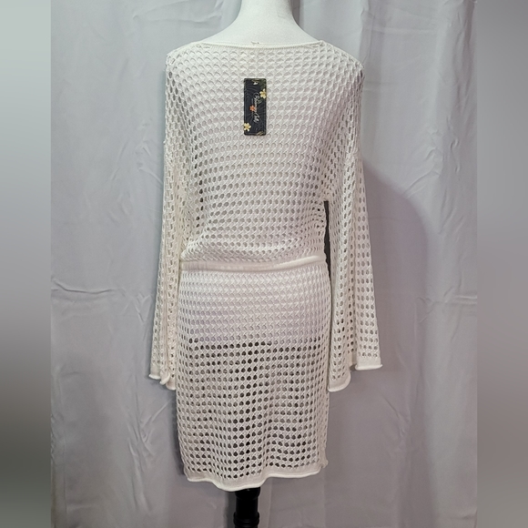 Blooming Jelly Womens NWT White Crochet Cover Up Midi Dress Bell Sleeve Sz Small - Picture 4 of 5
